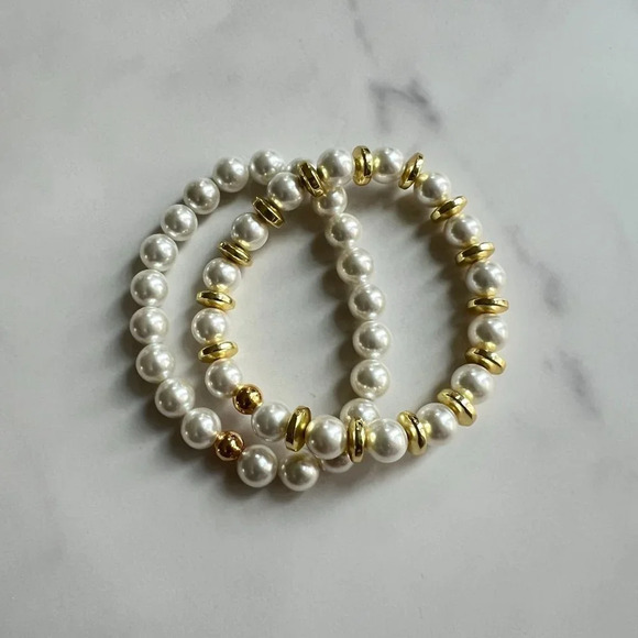 Shell Pearl Stretch Bracelets Set of 2 - Picture 1 of 9